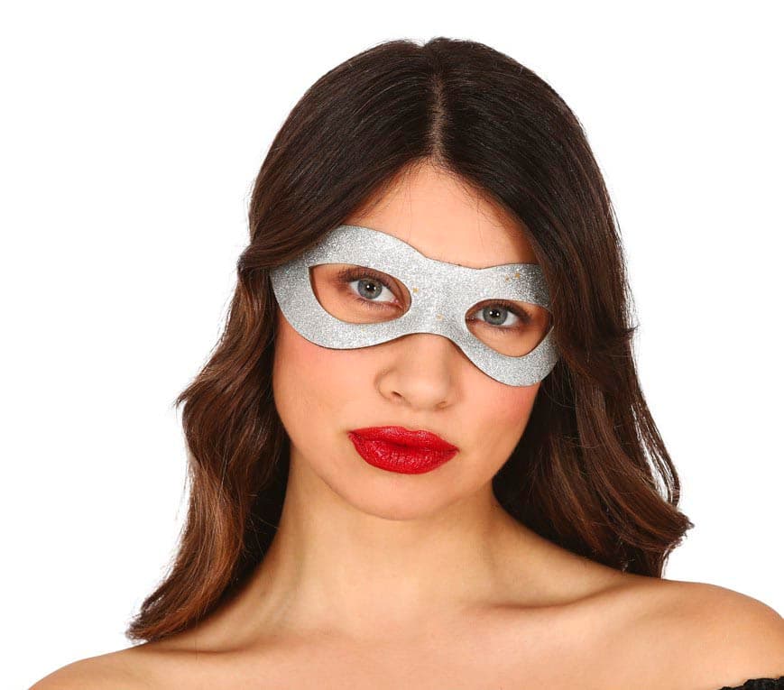 Sølvfarvet maske
