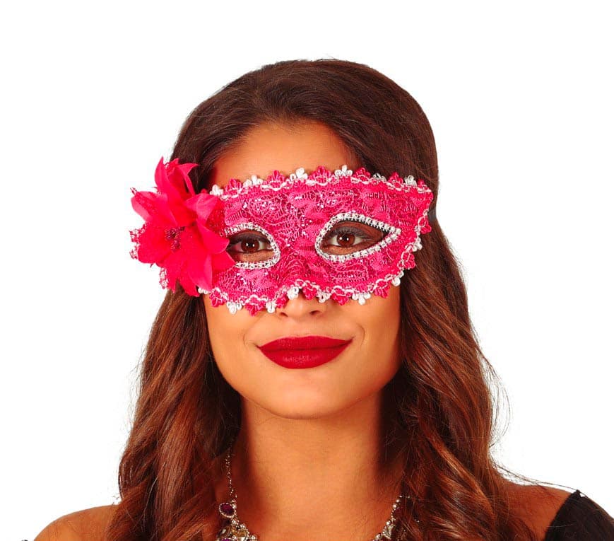 Fuchsiafarvet maske med blomster