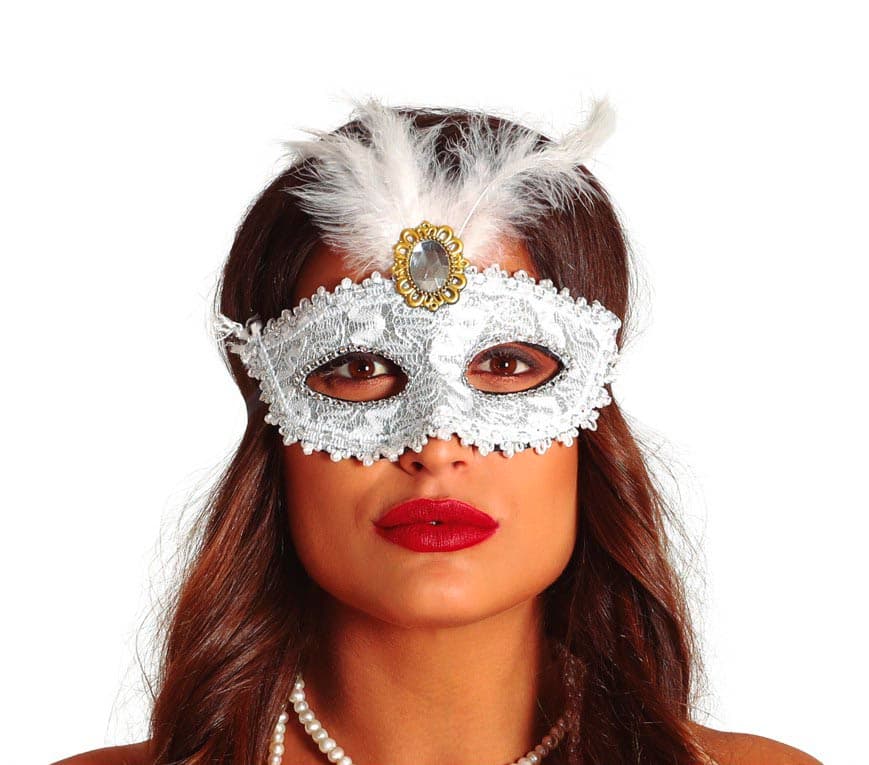 Hvid maske med fjer