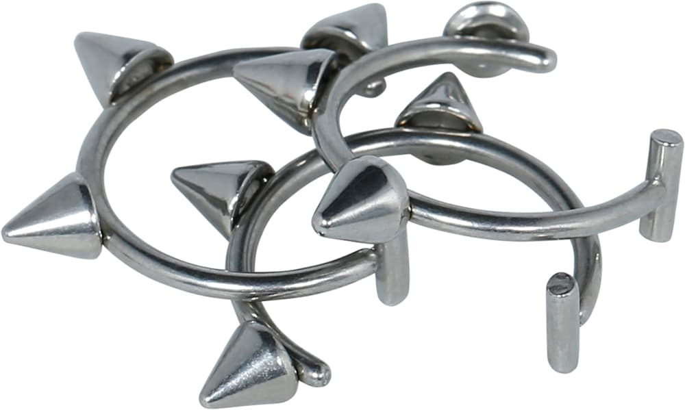 3 gotiske piercinger i metal