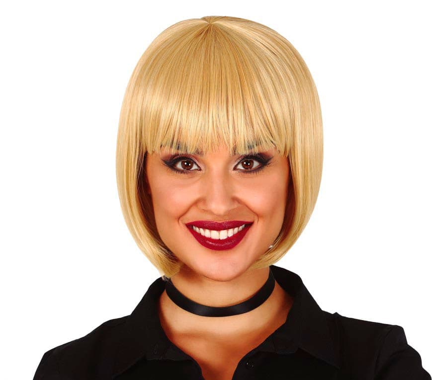 Mellemlang blond paryk (i æske)