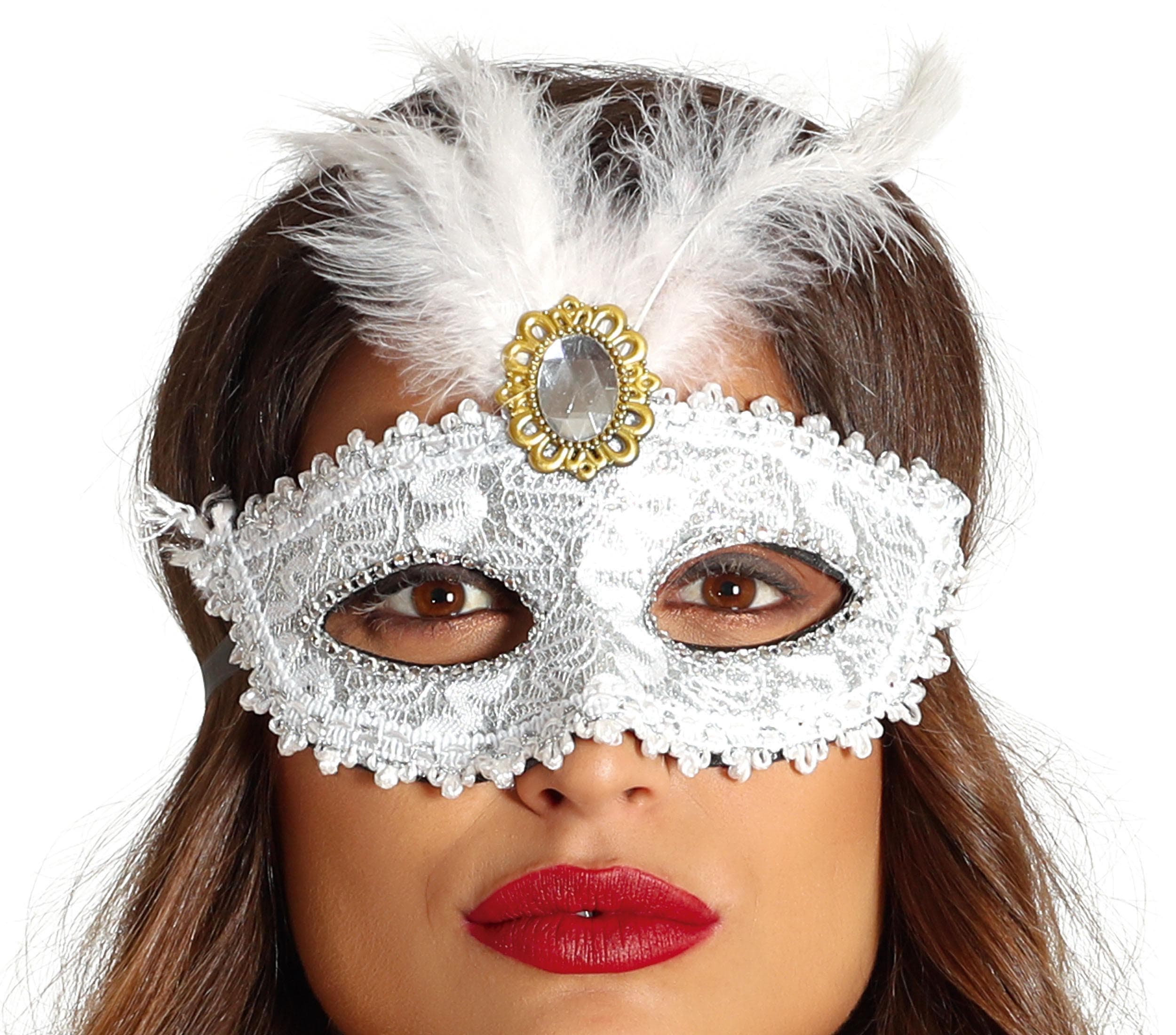 Hvid maske med fjer